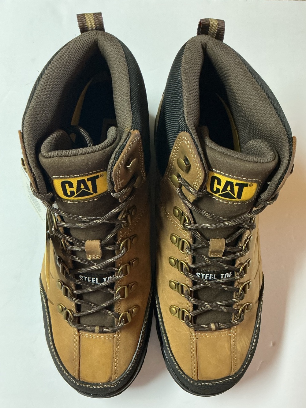 Caterpillar Men's Threshold Waterproof Steel Toe Work Boot/ size 12 MEDIUM